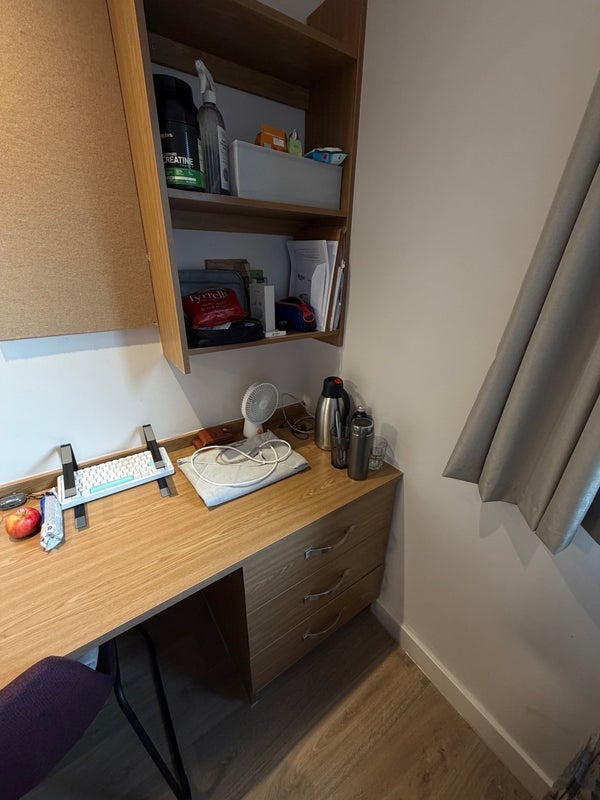 Room Dumbarton Road in Glasgow
