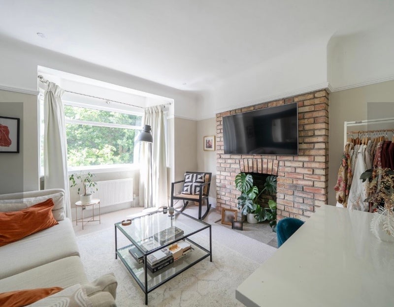 Room Sherriff Road in Greater London