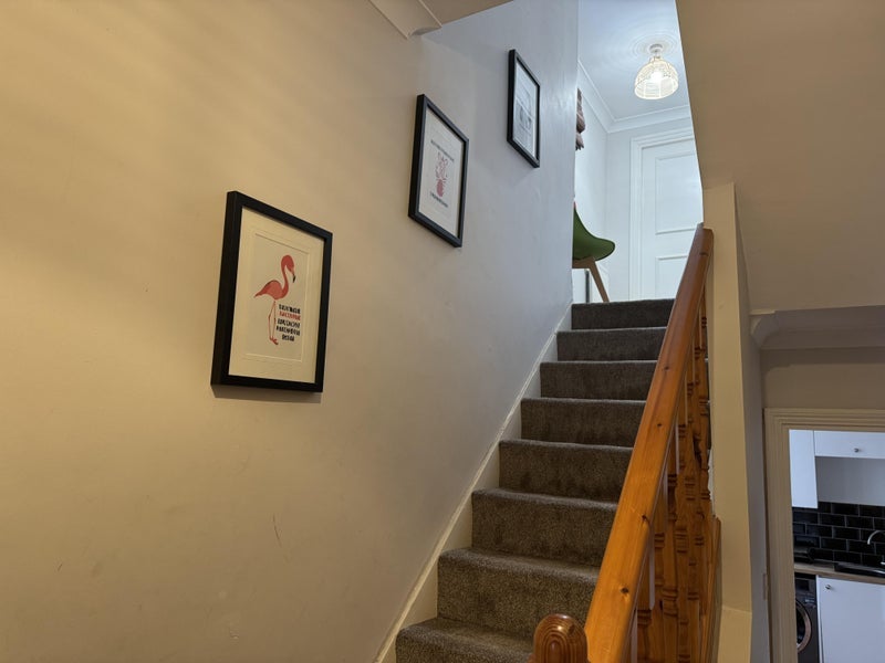 Room Arlesford Road in Greater London