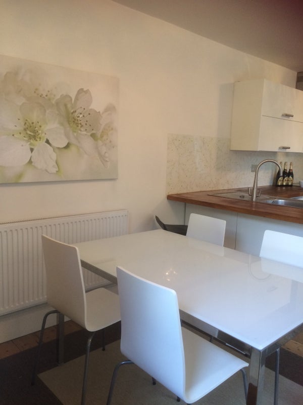 Room Cranmer Road in Greater London
