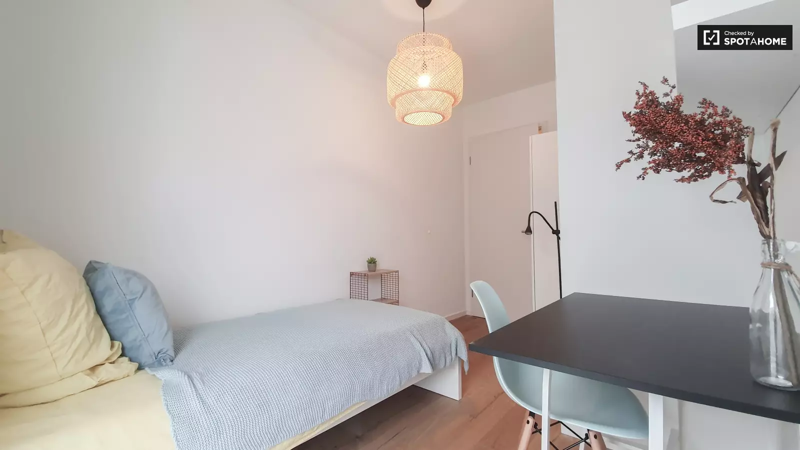 Zimmer Hohenzollerndamm in Berlin