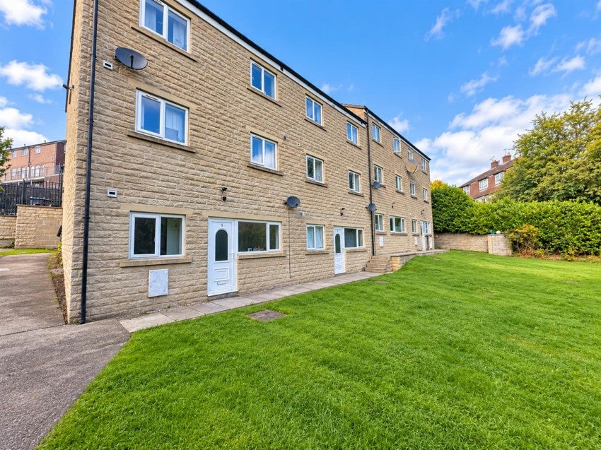 Flat Mount Street in Bradford