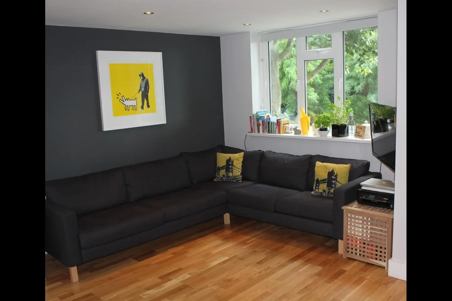 Flat Galleywall Road in Greater London