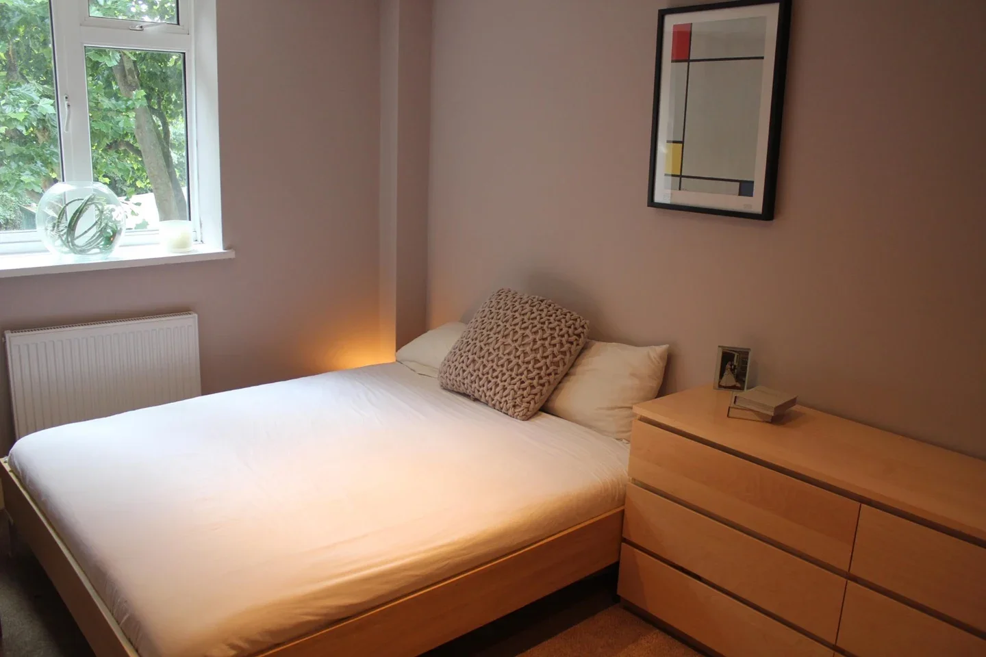 Flat Galleywall Road in Greater London