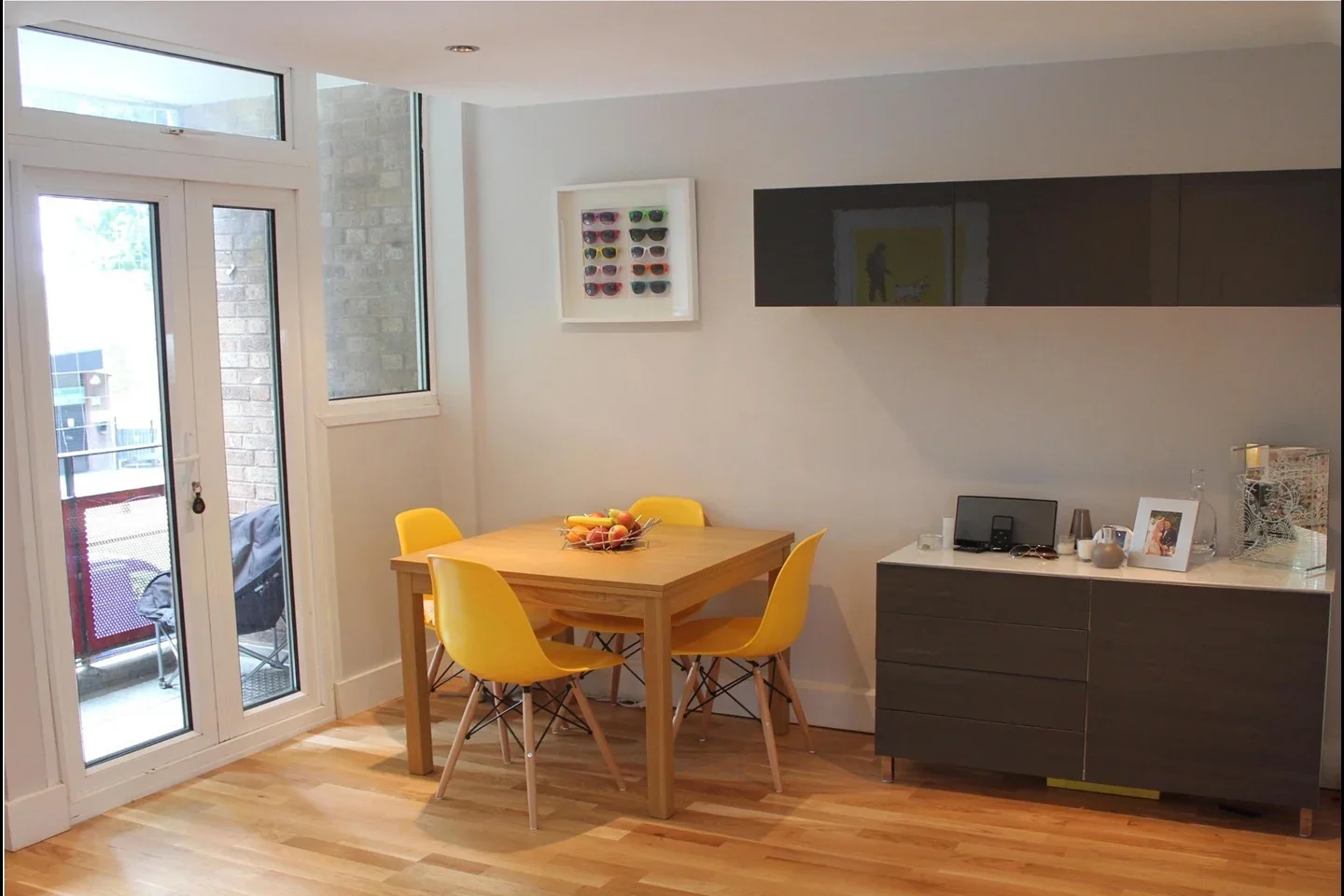 Flat Galleywall Road in Greater London