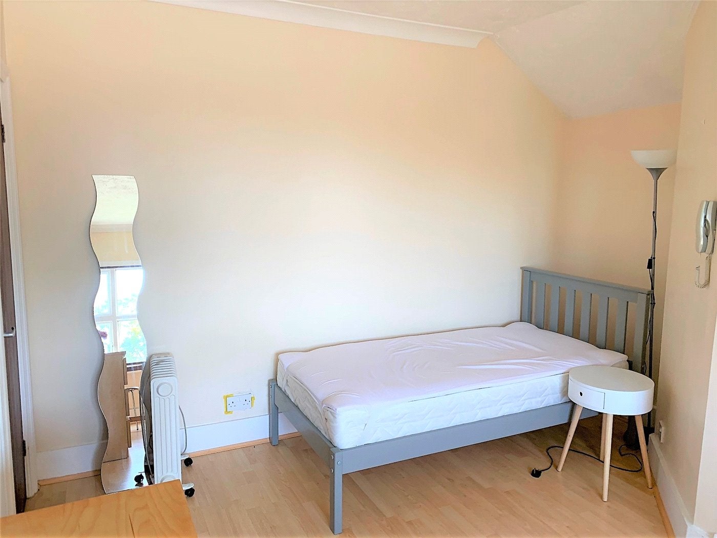 Flat South Terrace in Greater London