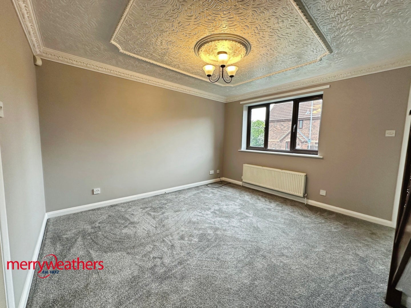 House Lincroft Drive in Rawmarsh