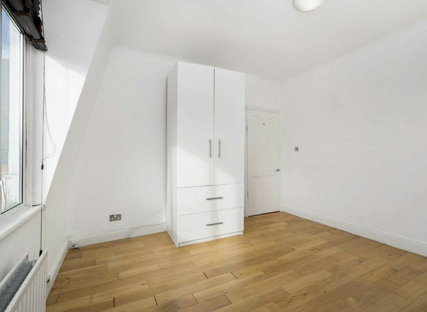 Flat Widley Road in City of Westminster