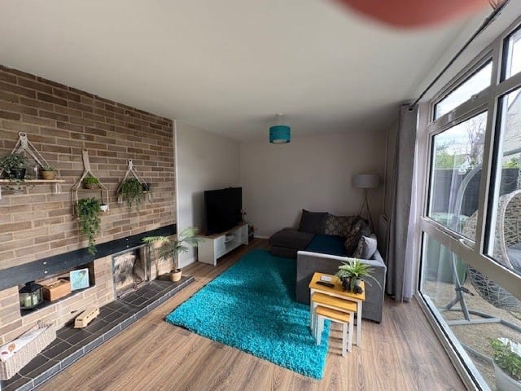 House Oak Drive in Henlow
