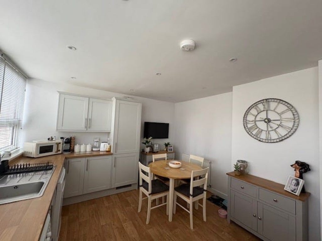 House Oak Drive in Henlow
