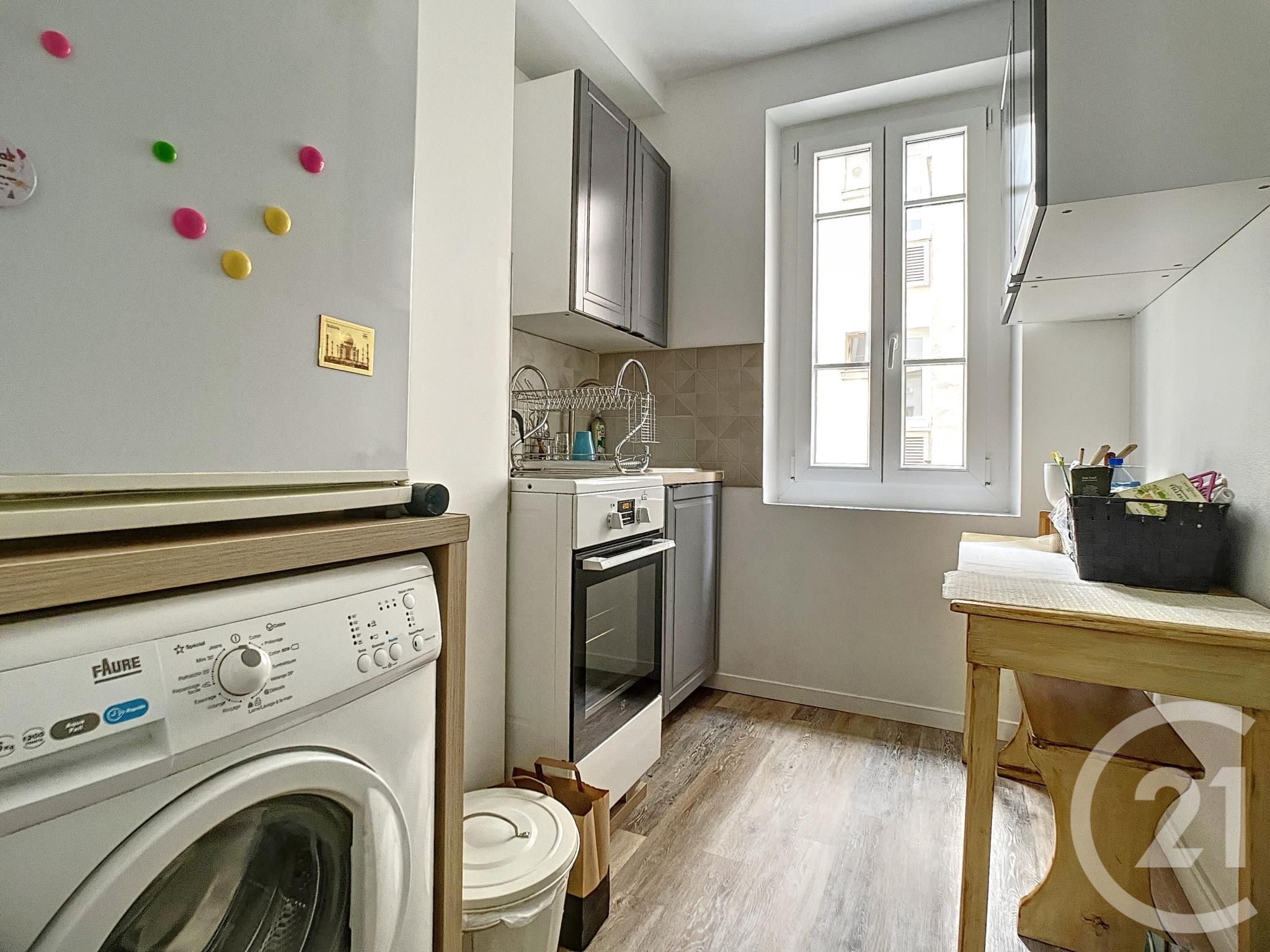 Appartement Rue Eugène Gibez à Paris