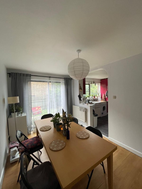Room Brook Walk in Greater London