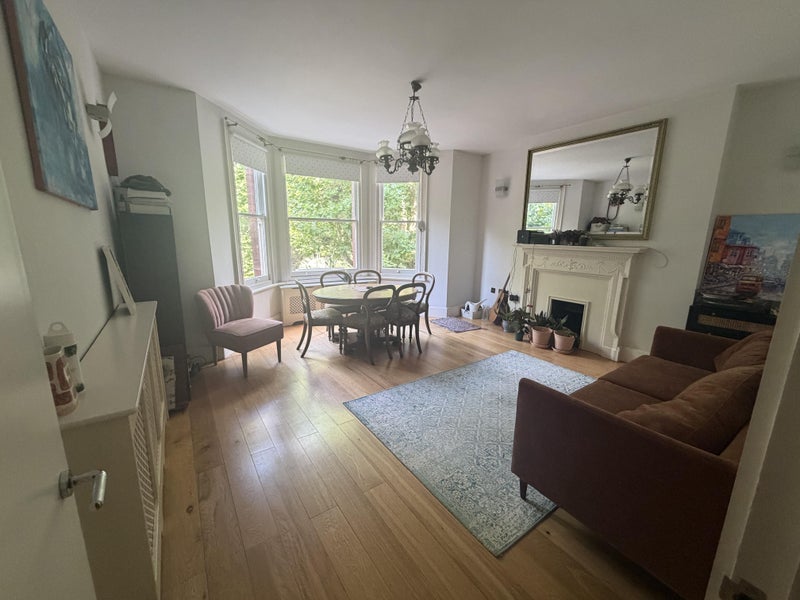 Room Wymering Road in City of Westminster