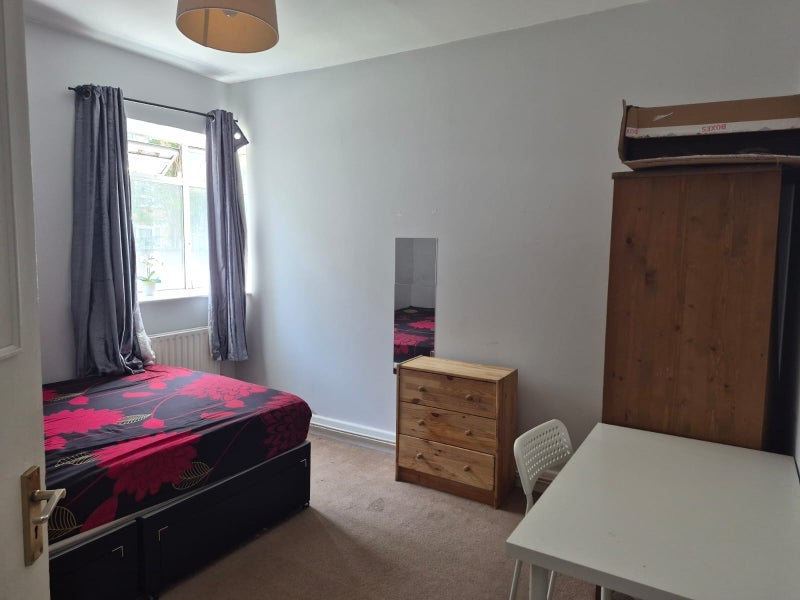 Room Three Colt Street in Greater London