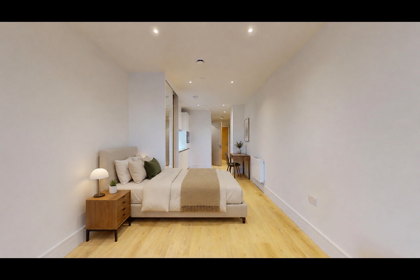 Flat Coombe Lane in Greater London