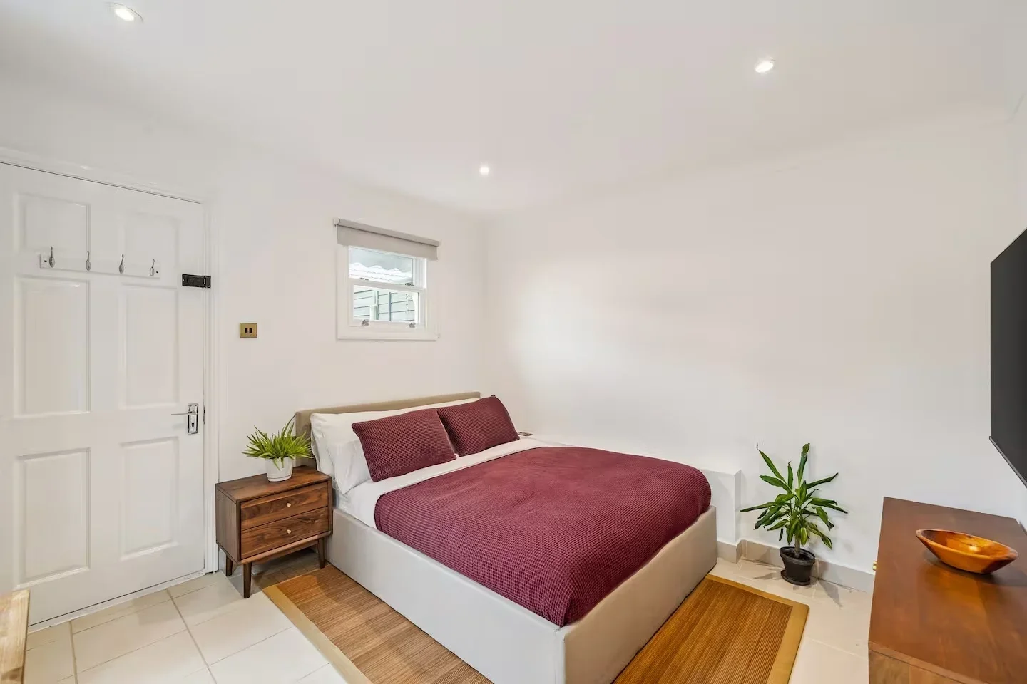 Flat Westfields Road in Greater London