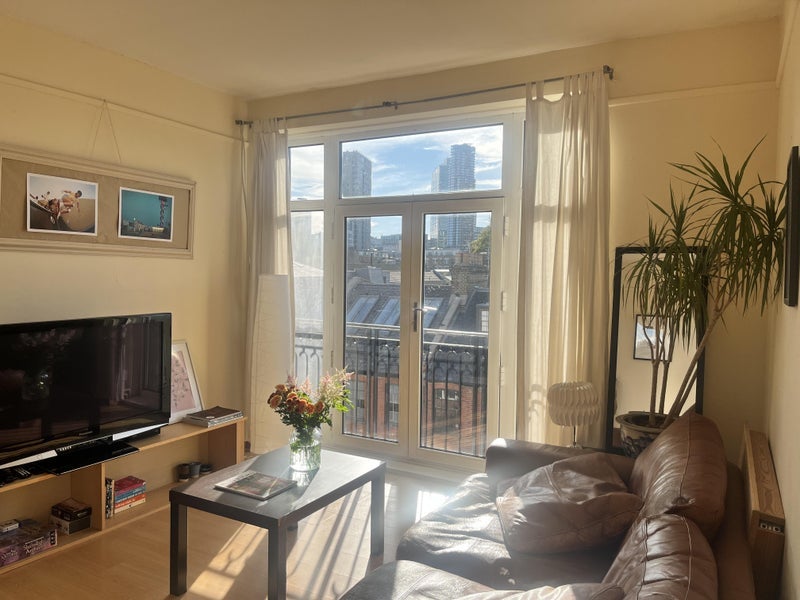 Room Gibraltar Walk in Greater London