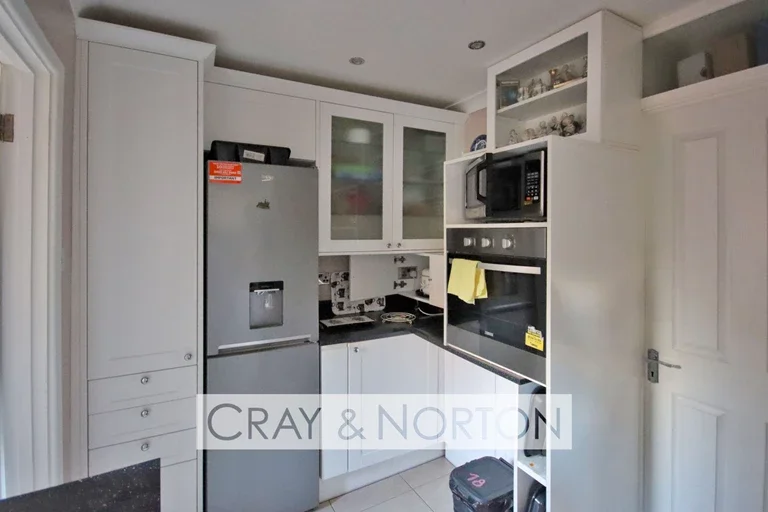 Room Calley Down Crescent in London