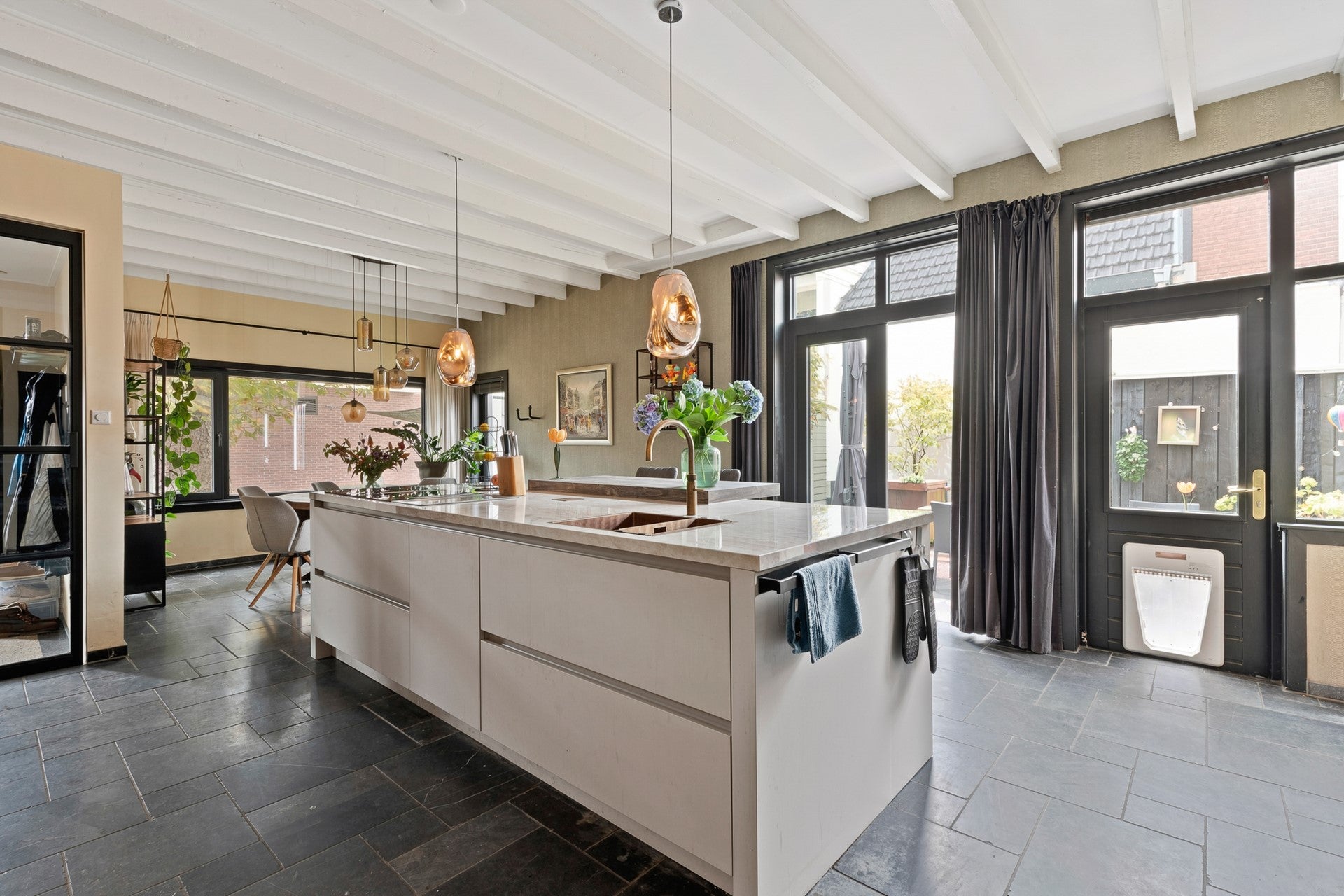Tussenwoning te koop: Kapelstraat 7, Bussum
