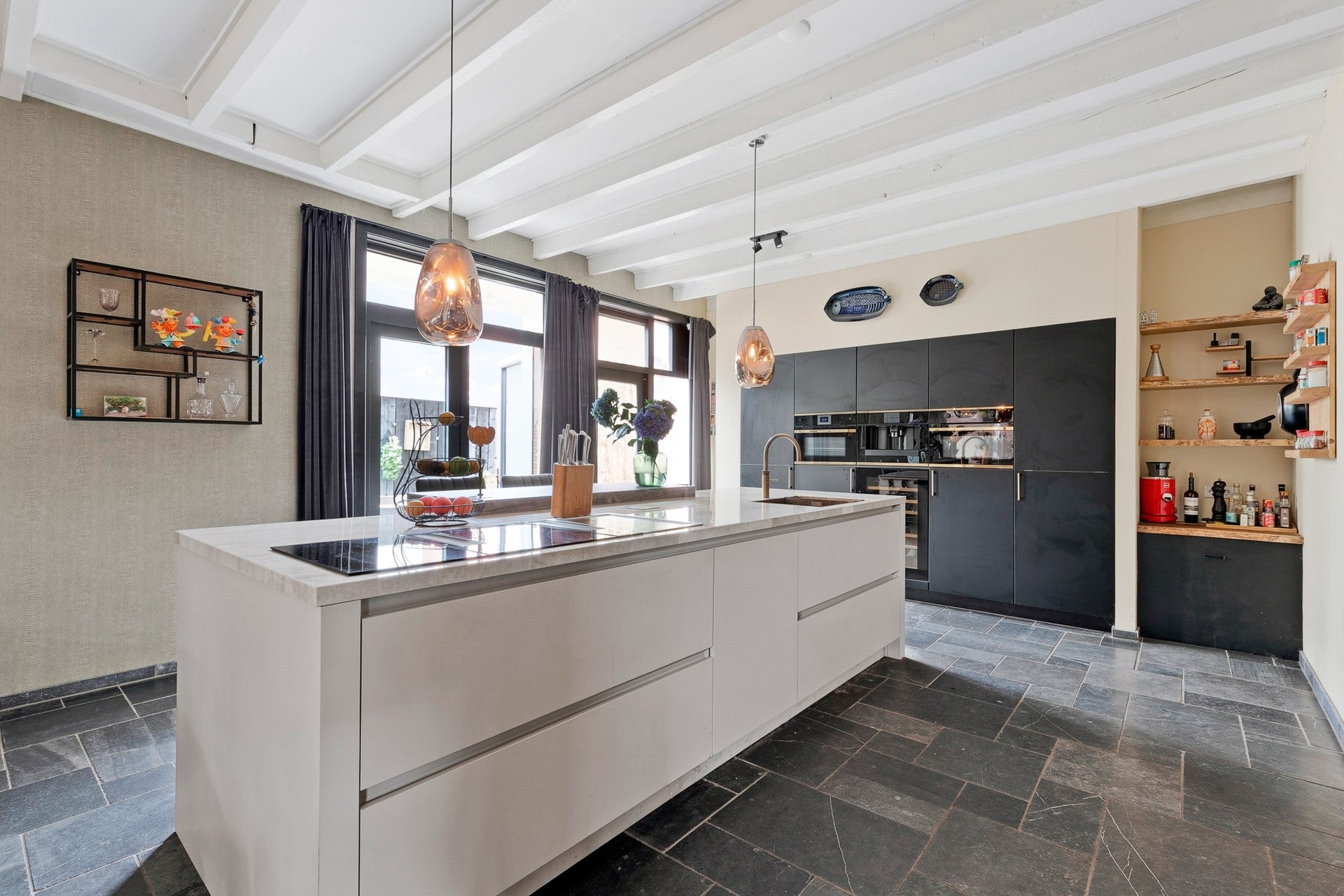Tussenwoning te koop: Kapelstraat 7, Bussum