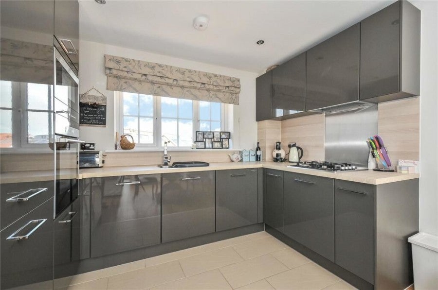 Flat Eden Road in Sevenoaks