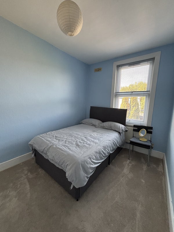 Room Platinum Mews in Greater London