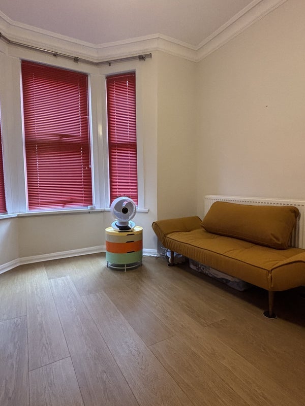 Room Platinum Mews in Greater London
