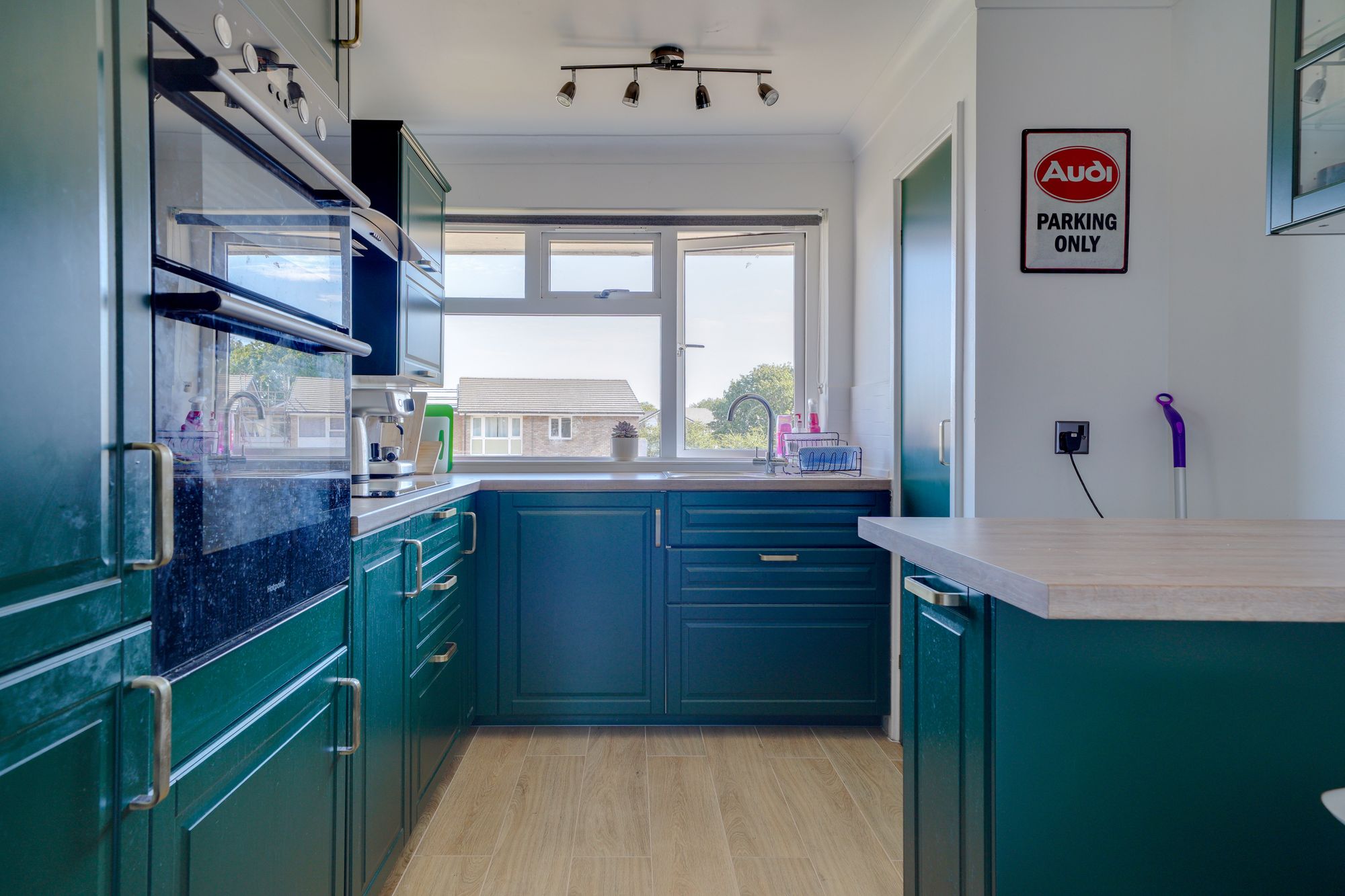 Flat Williams Close in Huntingdonshire