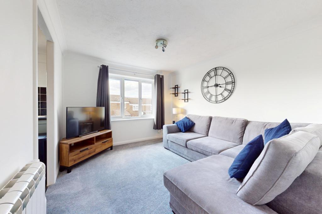 Flat Bath Mews in Ashford