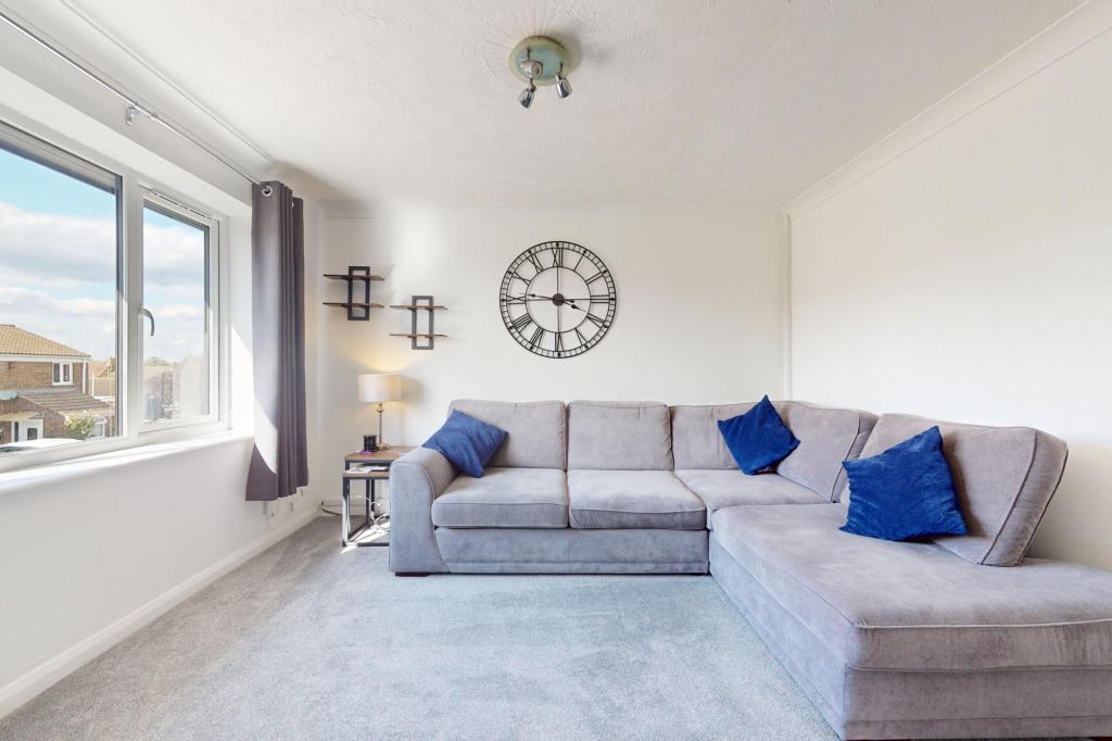 Flat Bath Mews in Ashford