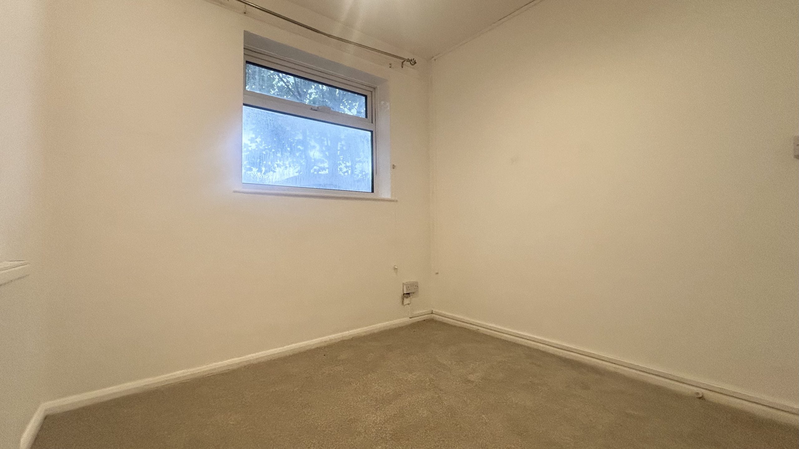 Flat Teignmouth Close in Leicester