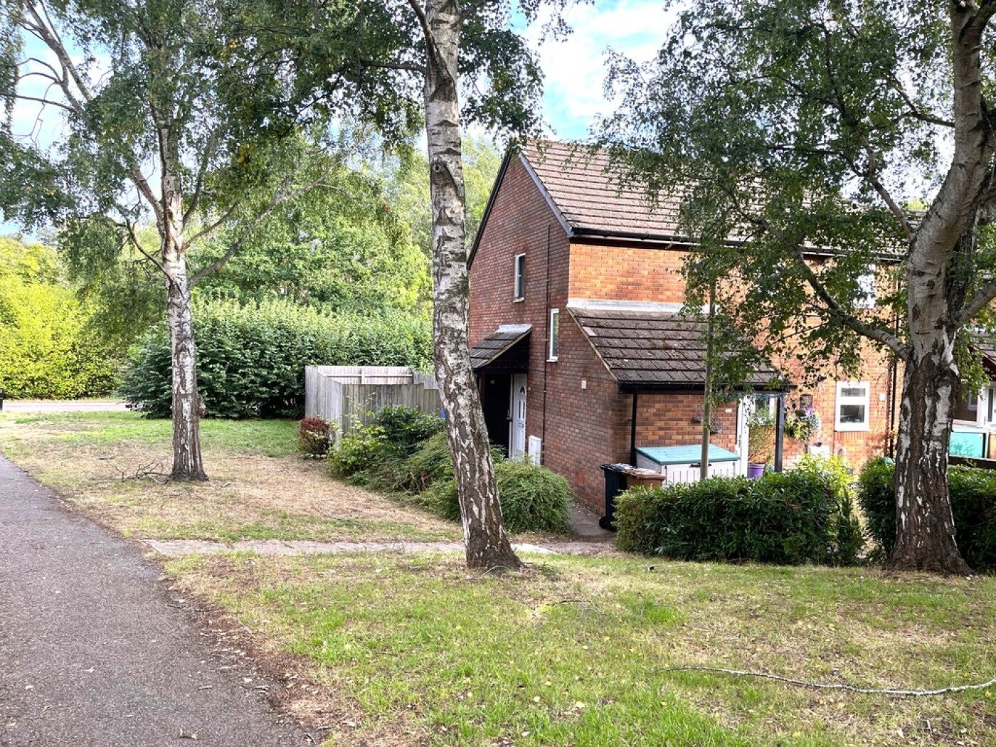Flat Woodcock Road in Stevenage
