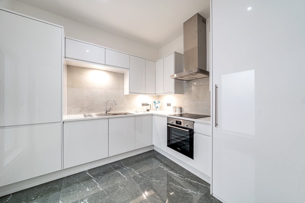 Flat Garway Road in City of Westminster
