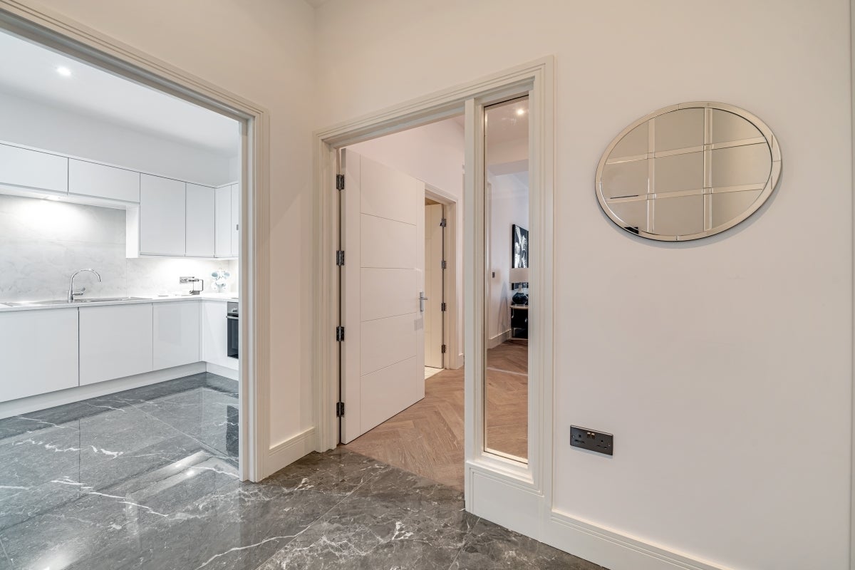 Flat Garway Road in City of Westminster