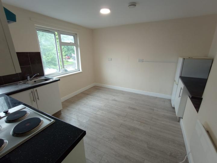 Flat Samphire Road in Oxford