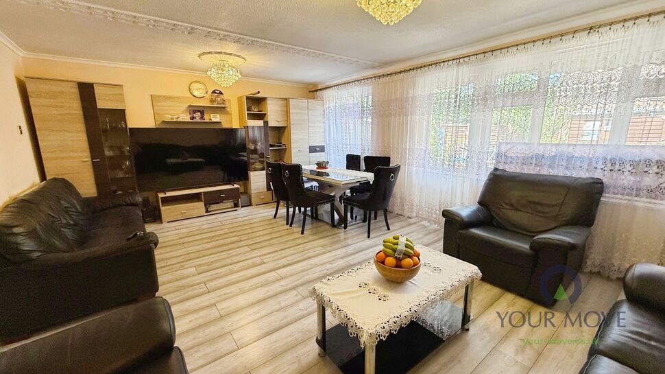 House Lipton Close in Greater London