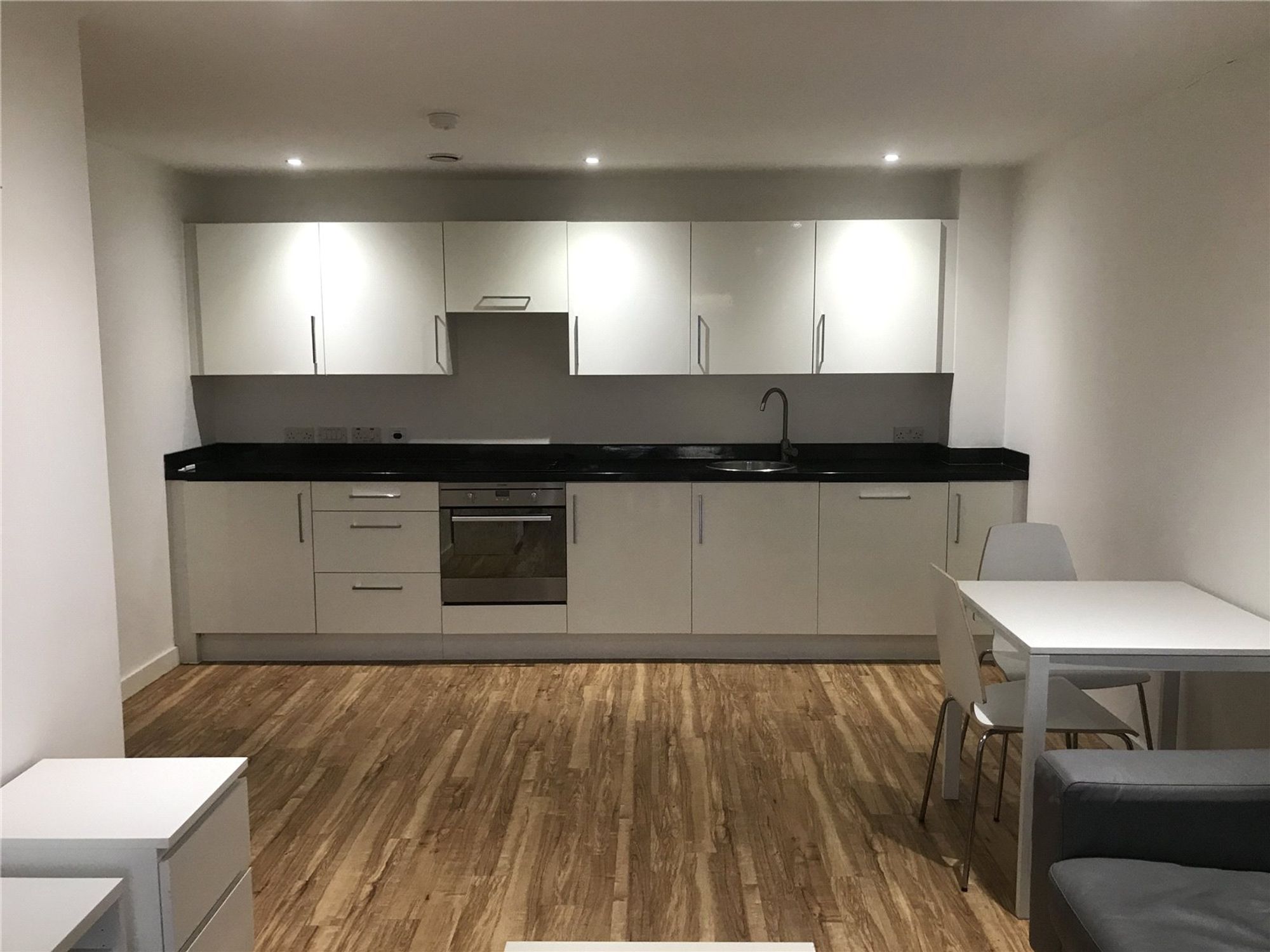 Flat Elmira Way in Salford