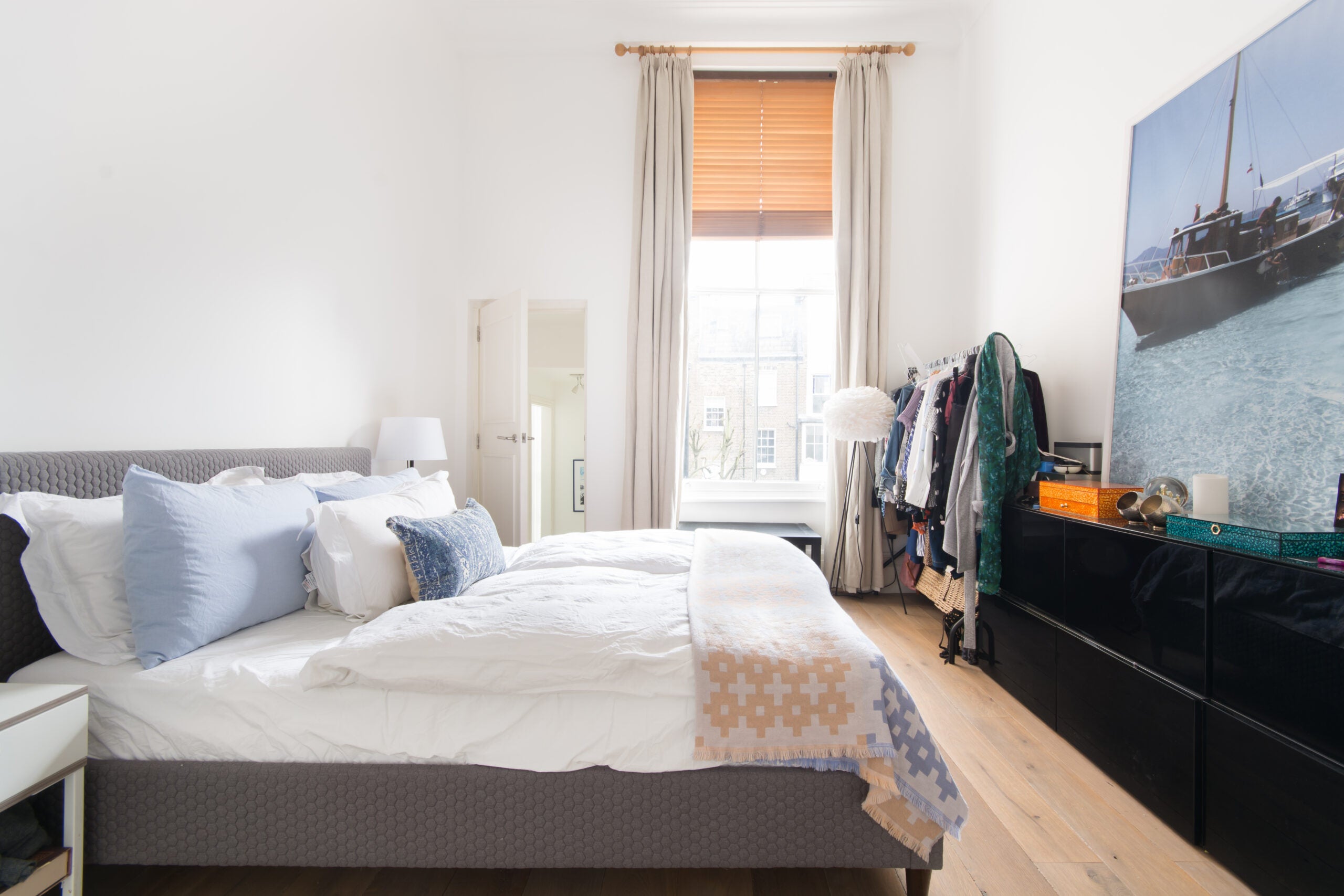 Flat Powis Square in Greater London