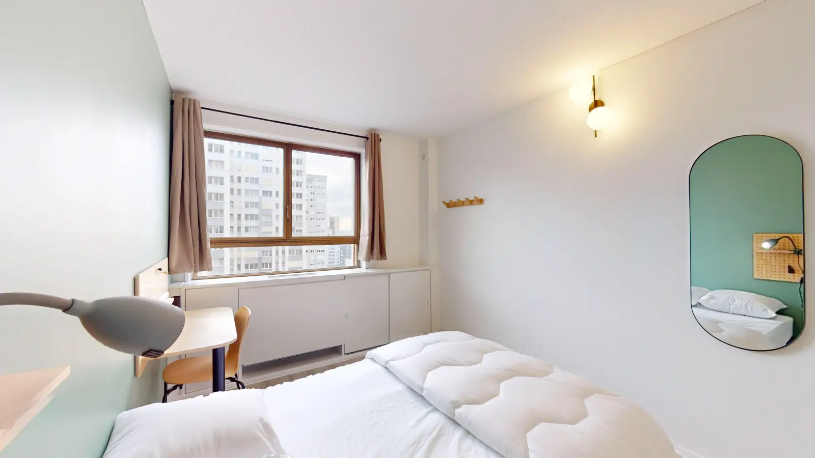 Chambre Rue des Lilas à Paris