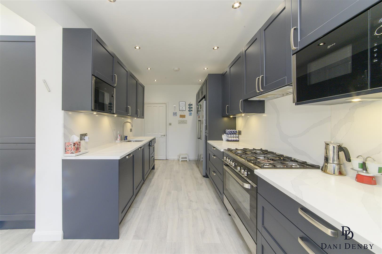 House Rowsley Avenue in Greater London