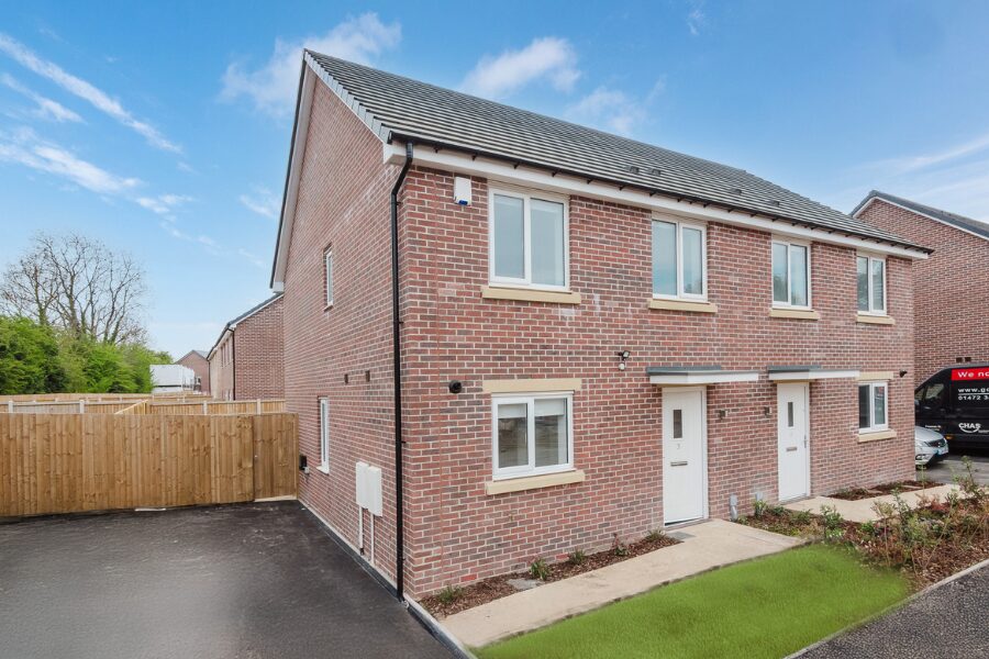 House Holly Drive in Doncaster