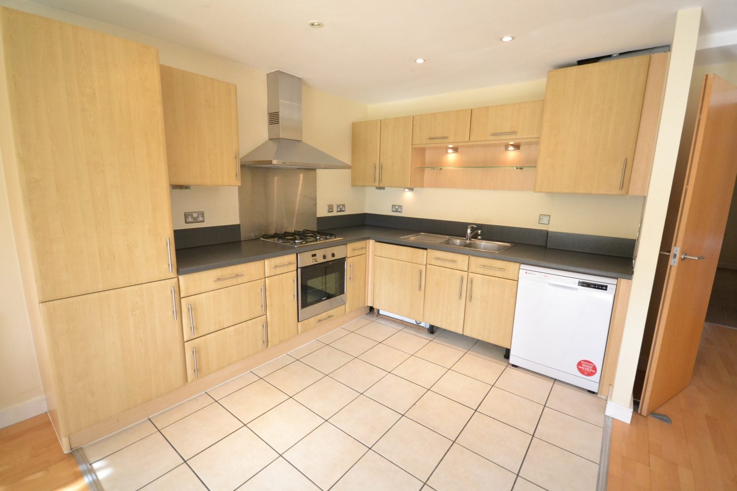 Flat Hunt Close in London