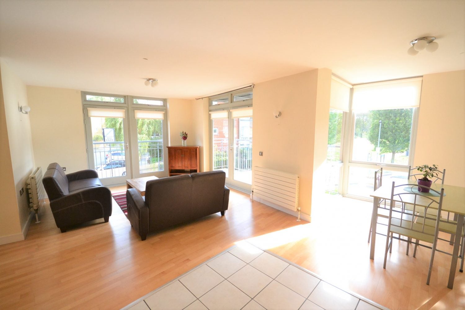 Flat Hunt Close in London