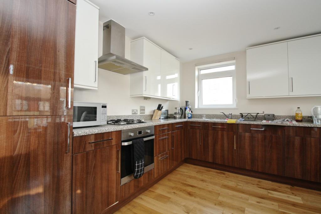 Flat Mantle Road in London