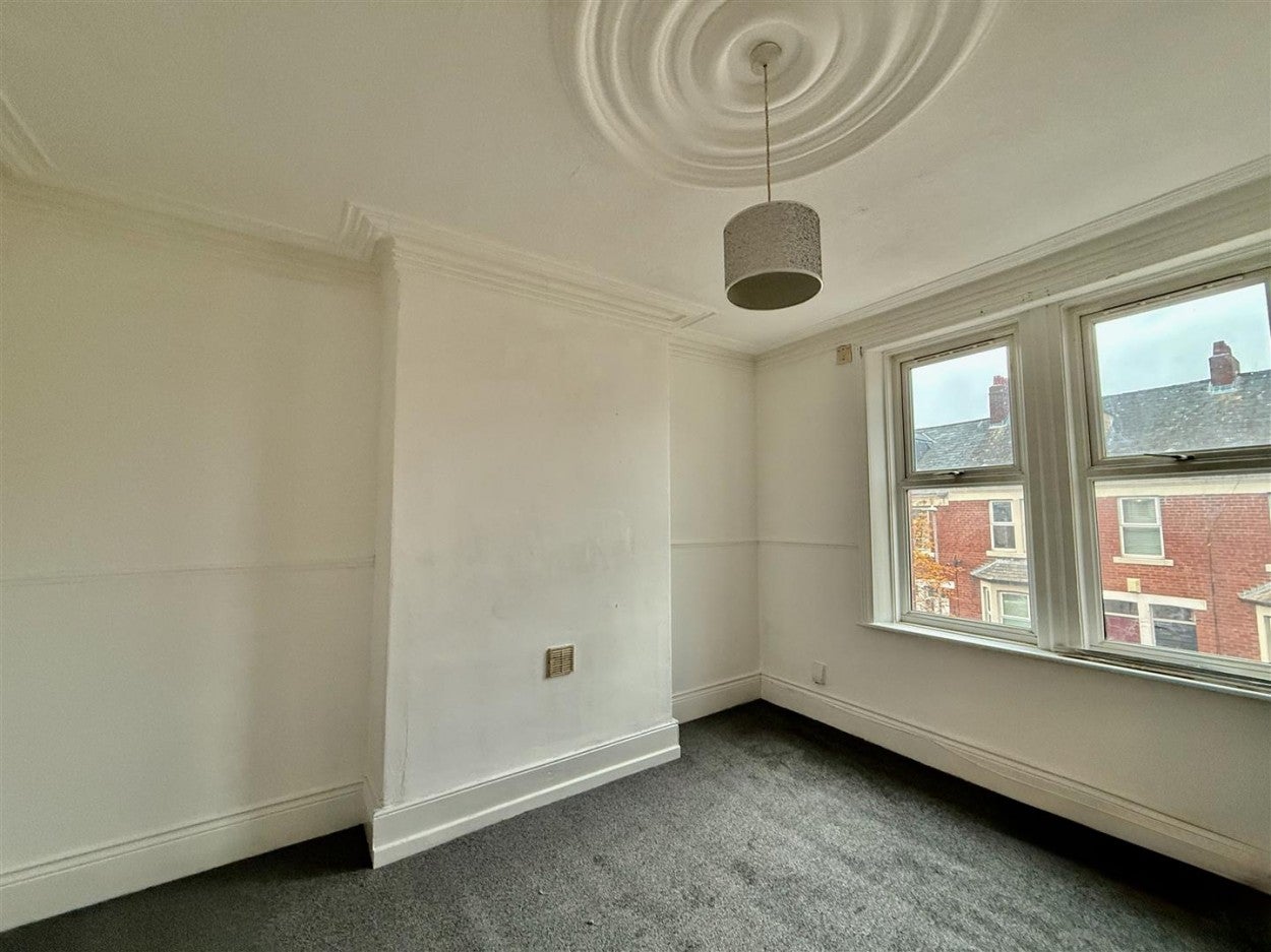 Flat Westbourne Avenue in Gateshead