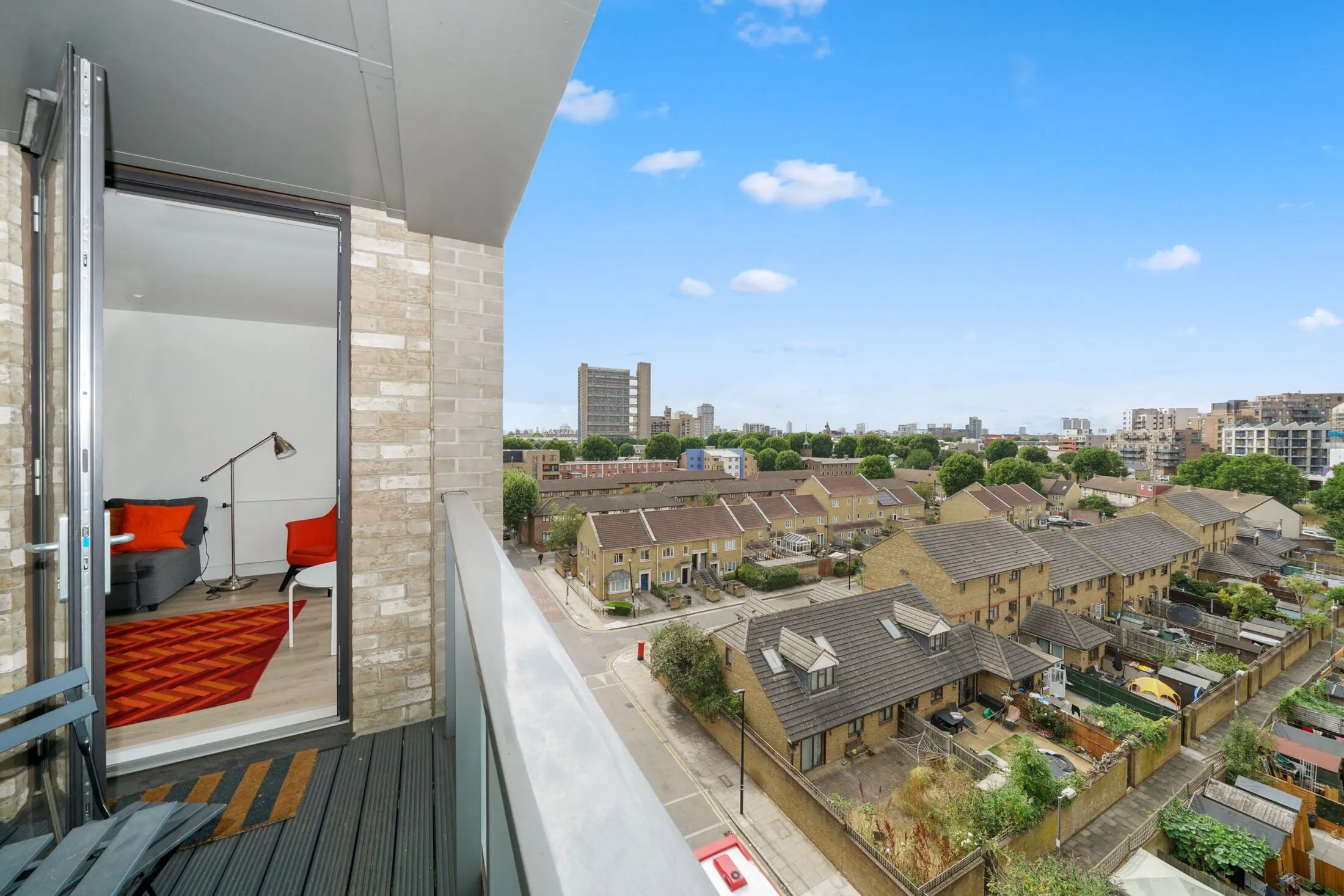 Flat Blair Street in Greater London