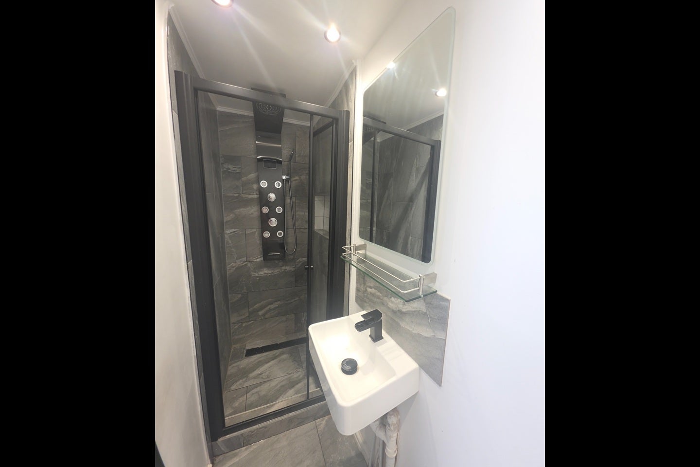 Room Southern Avenue in Greater London