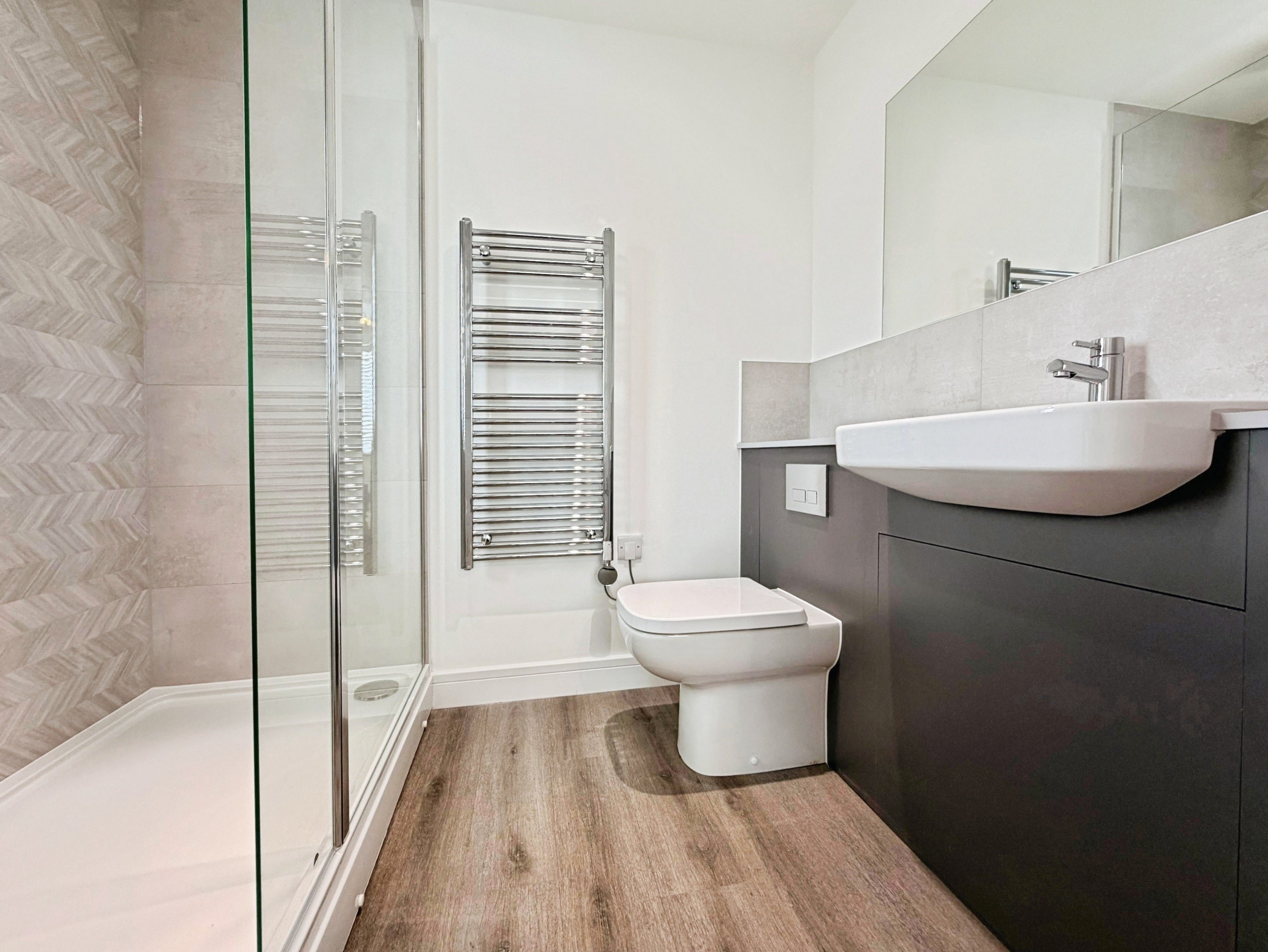 Flat Flamborough Close in Peterborough