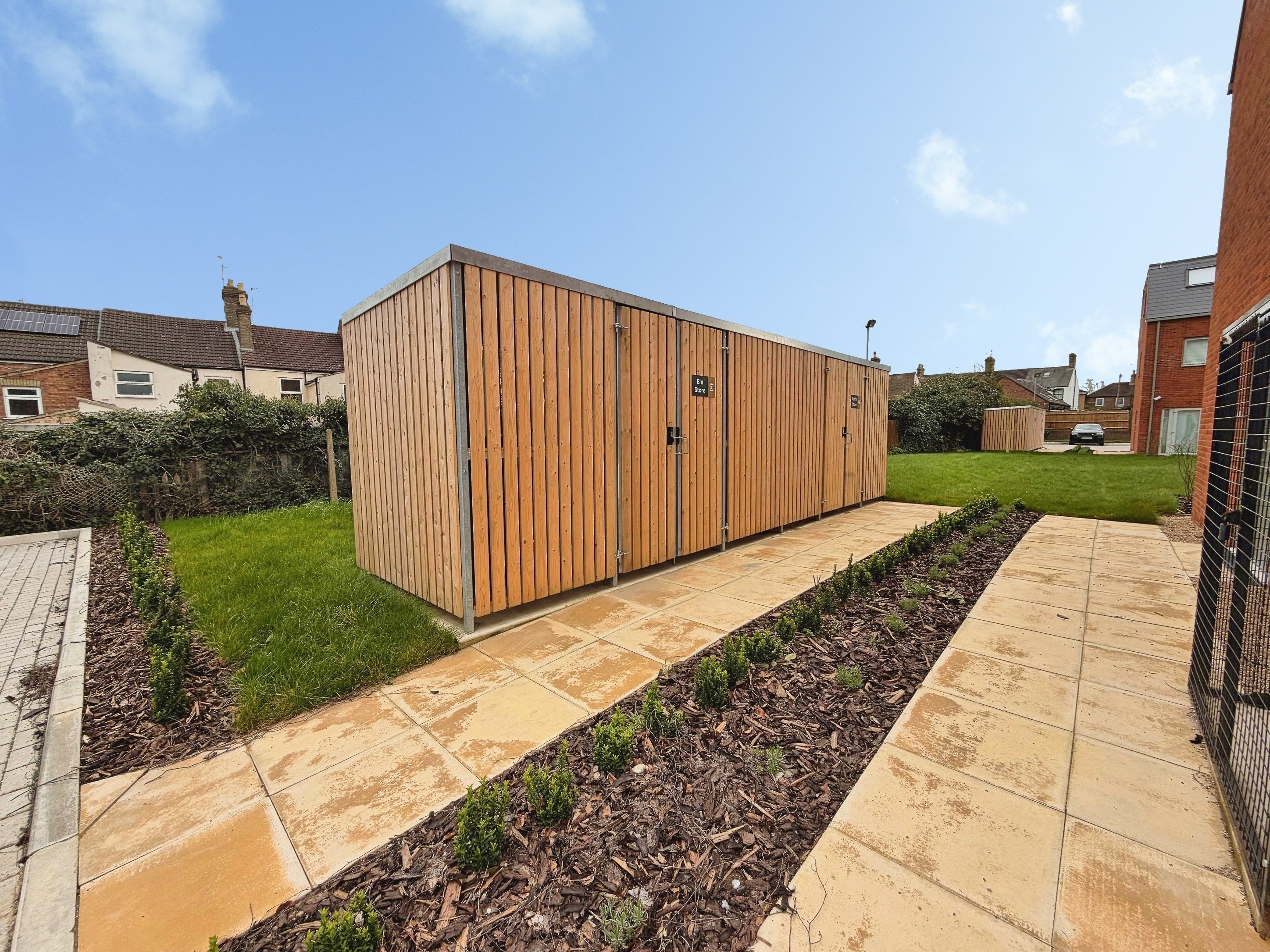 Flat Flamborough Close in Peterborough