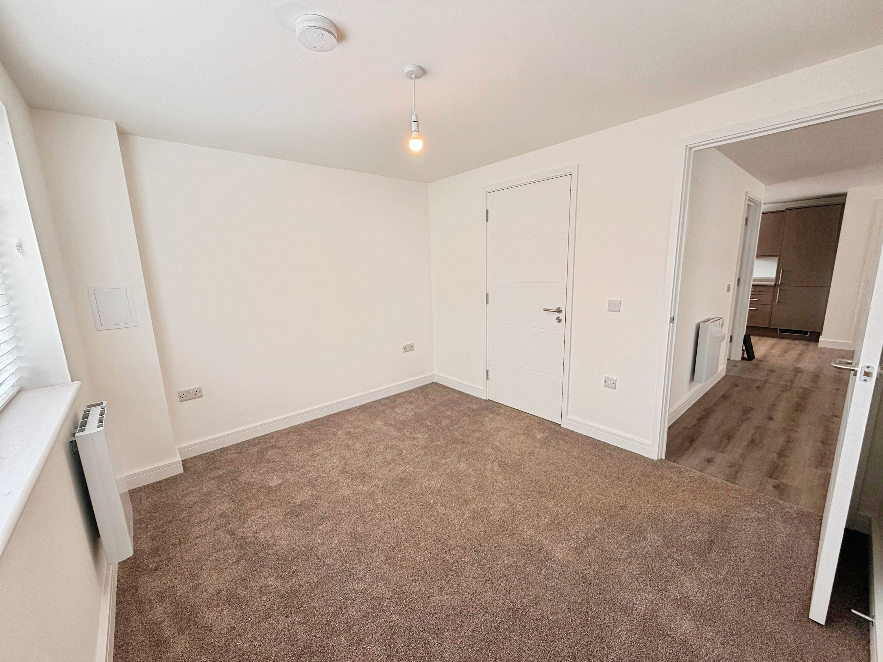 Flat Flamborough Close in Peterborough